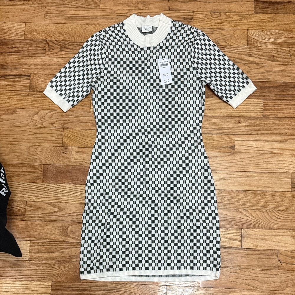 Stylish Dark Green and White Checkered Dress NWT